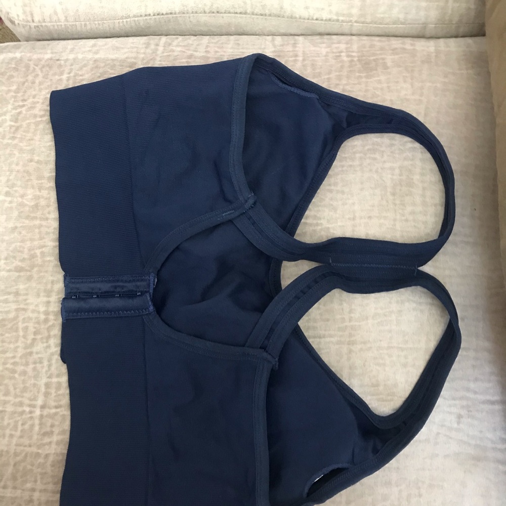 Sports bra - Picture 2 of 2